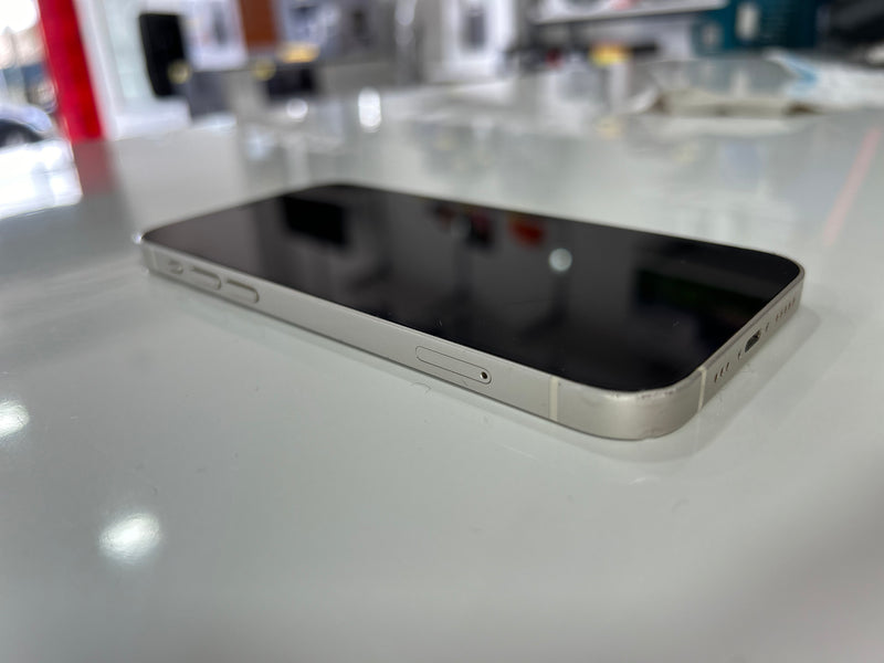 iPhone 12 - (6.1" - 64GB - Branco) - Apple - Grade B